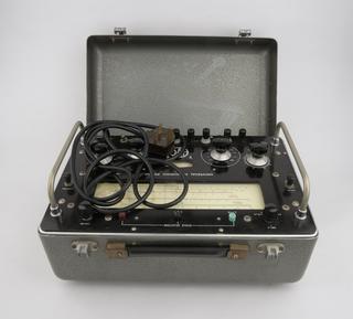 'AVO' Universal Measuring Bridge Type 1