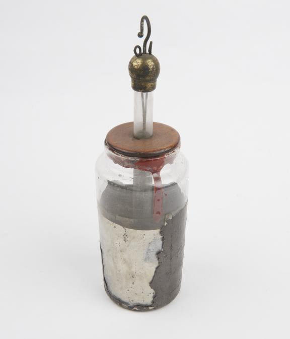 Leyden jar, fitted with hook and removable central conductor