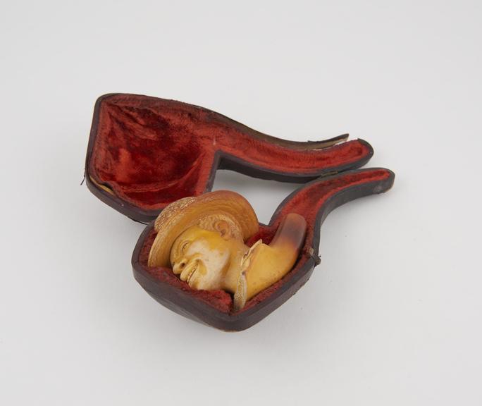 Meerschaum tobacco pipe