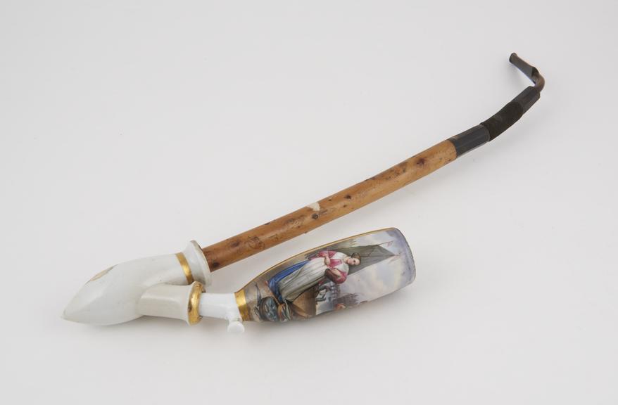 Porcelain tobacco pipe