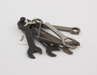Six cycle spanners