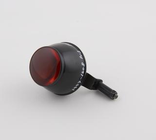 One non-boxed Lucas 'Signa' reflector