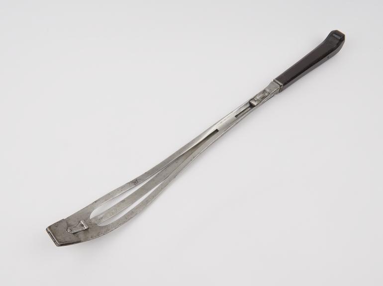 Vectis and crochet, steel and wood, 1750-1900