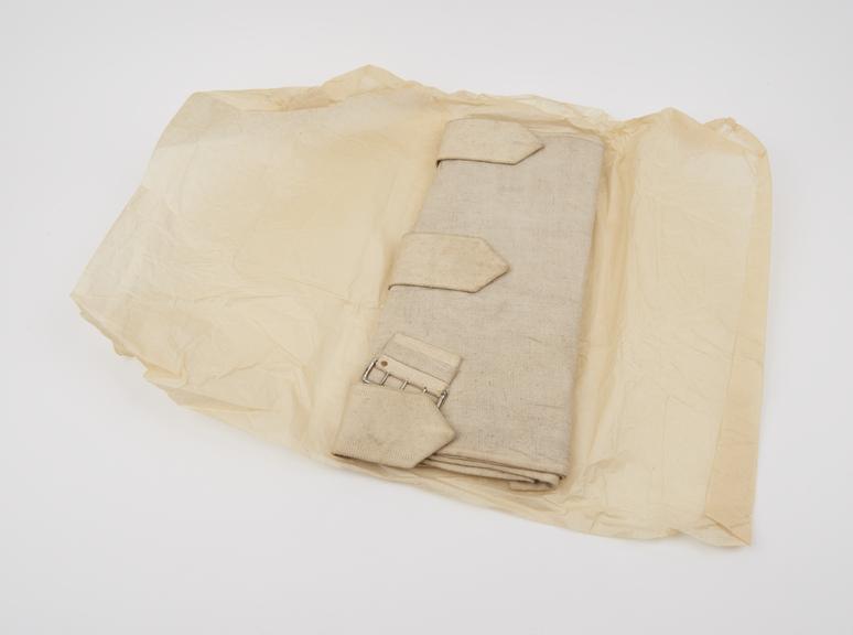 Green's obstetric binder, canvas, English, 1881-1887