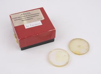 Concave diffraction grating