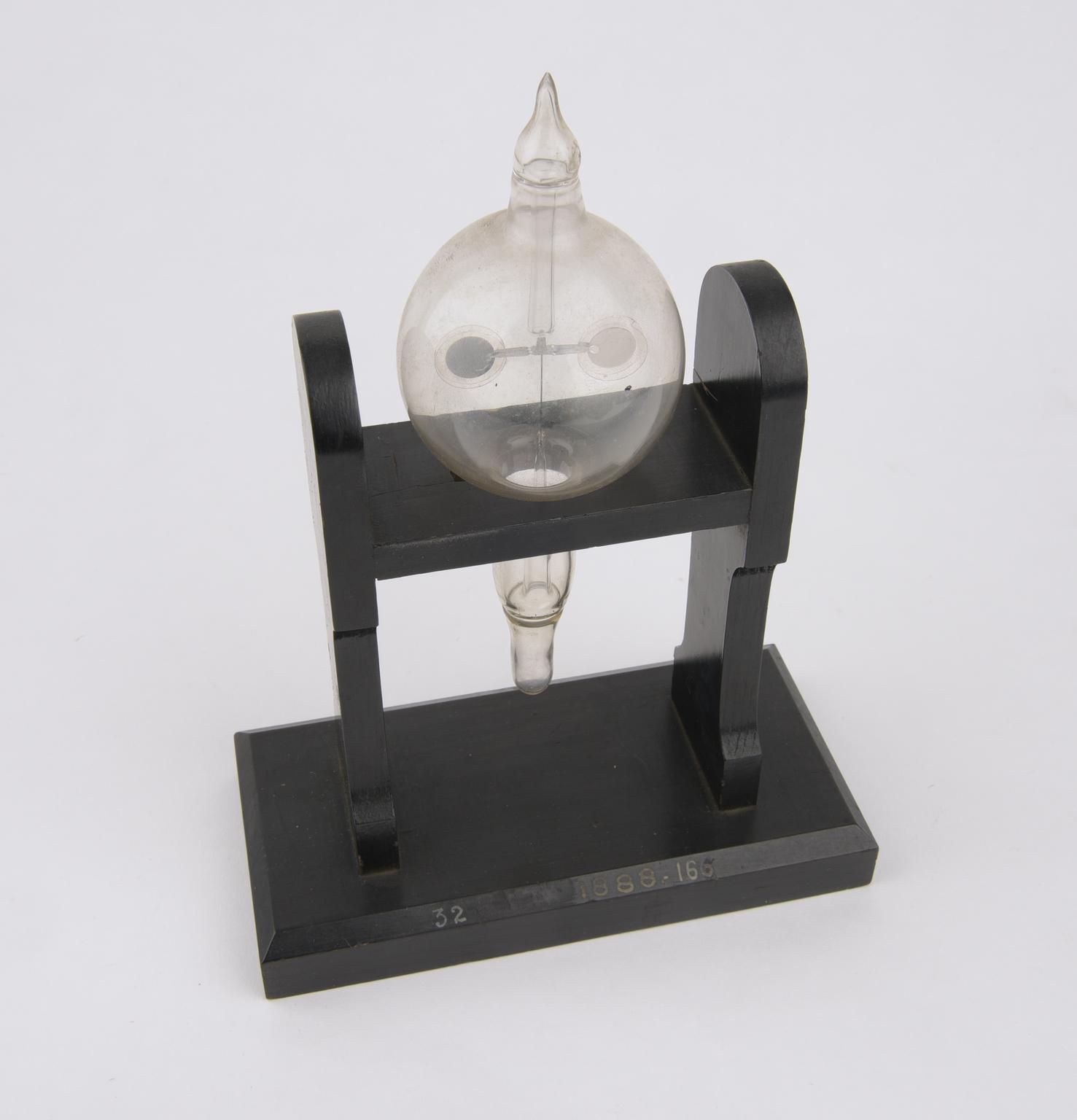 Science Radiometer Radiometer used to illustrate Sir W. Crooke's research | Science Museum ...
