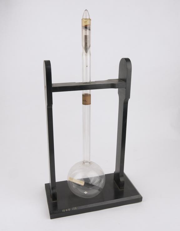 Radiometer used to illustrate Sir W