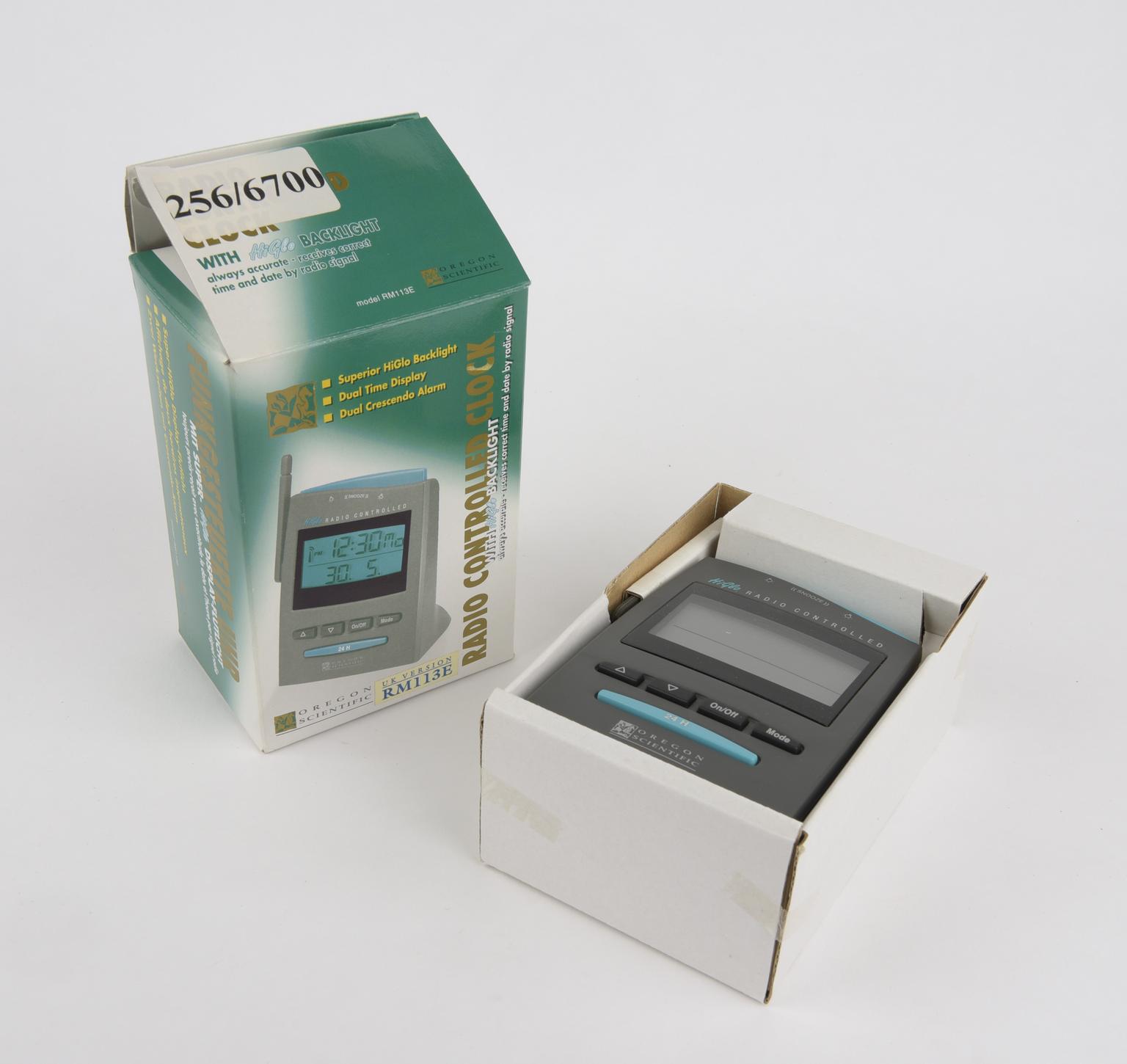 Radio-controlled LCD digital quartz desk clock | Science Museum Group ...