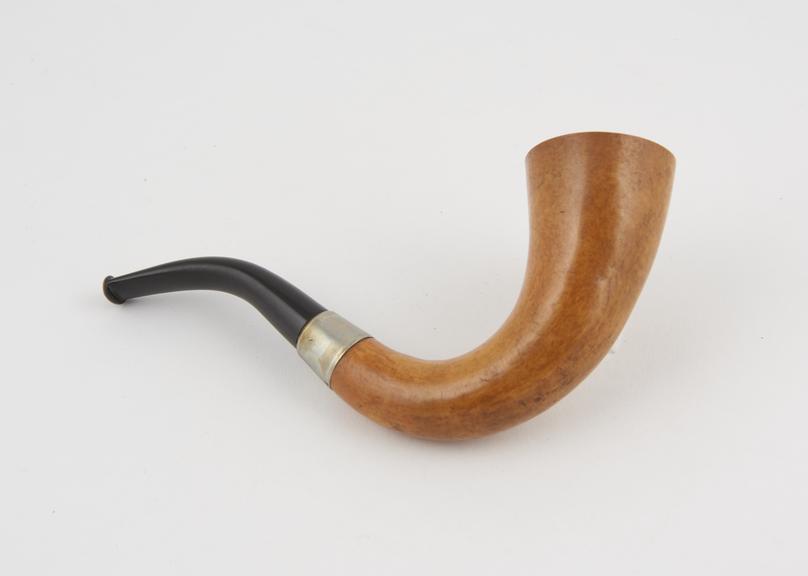 Calabash tobacco pipe, European, 1860-1910