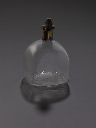 Thin-walled square glass bottle