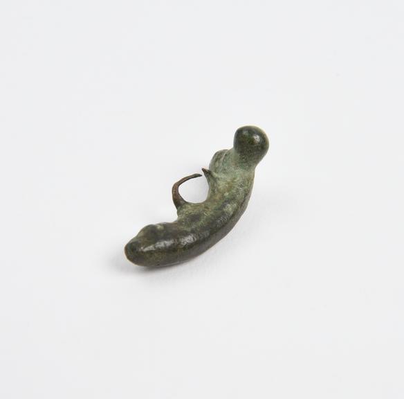 Solid bronze pendant amulet