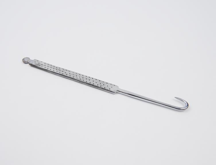 Replica of surgical hook (Surgical hook)