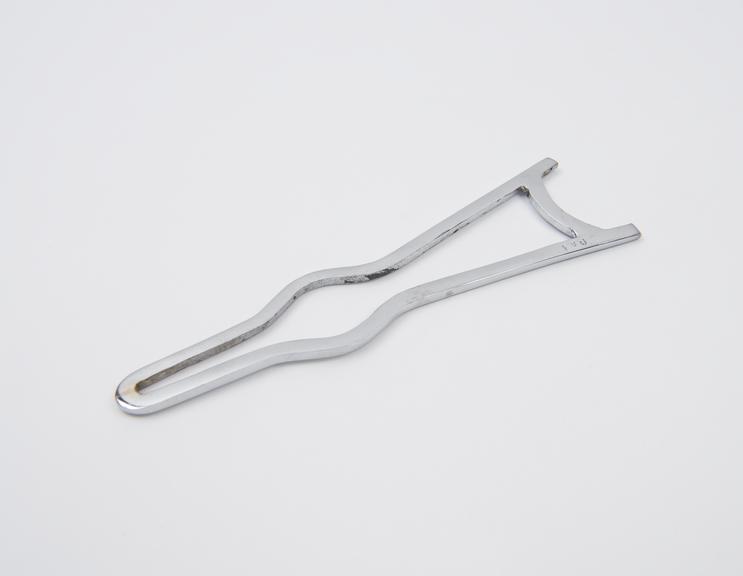 Rectal dilator for use when administering an enema(?), unsigned