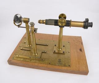 Horizontal petrographical microscope