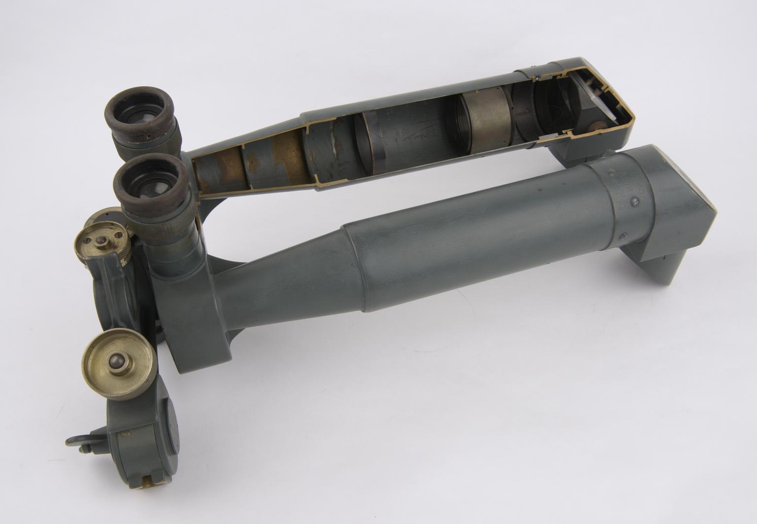 Stereoscopic telescope, part sectioned | Science Museum Group Collection