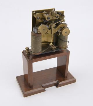 Hoeft-Moller clock movement