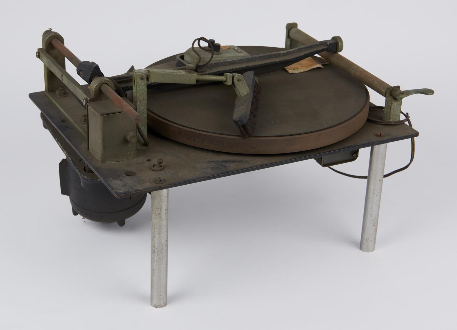 M S S disc recording machine | Science Museum Group Collection
