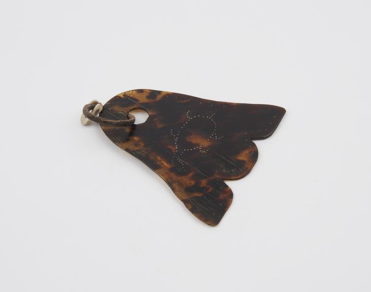 Pendant nose disc made of tortoiseshell (nose pendants)