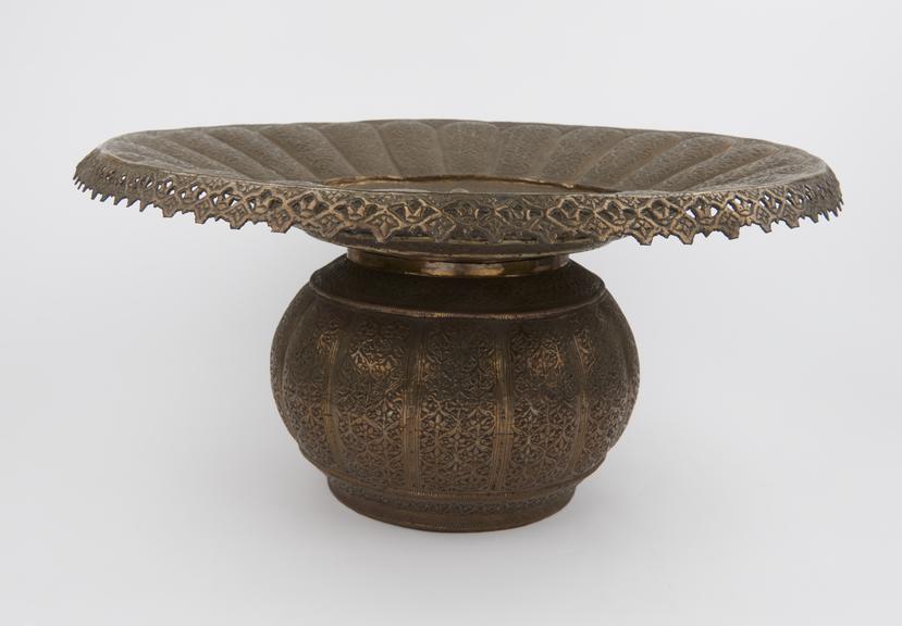 Brass bowl for rosewater, with lid