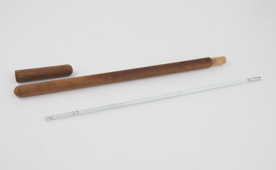 Mercury-in-glass thermometer in wooden case