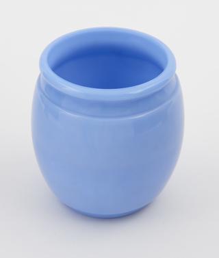 Opal glass pot