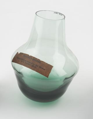 Glass vessel