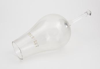 Specimen of manufacture of "Mule" wine glass