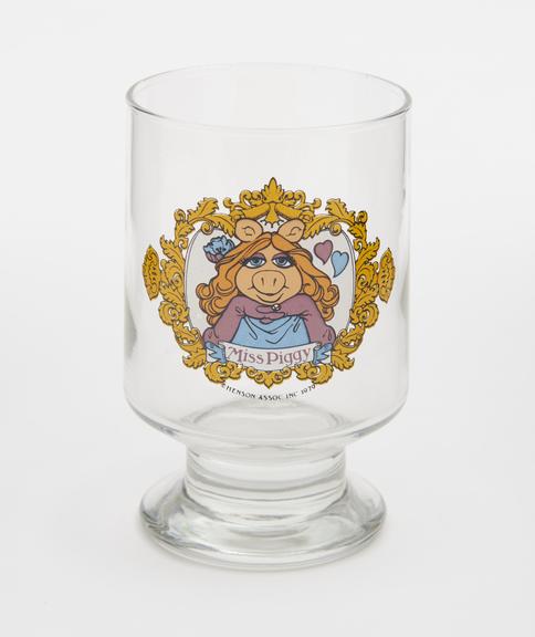 Three decorated glasses(Miss Piggy)