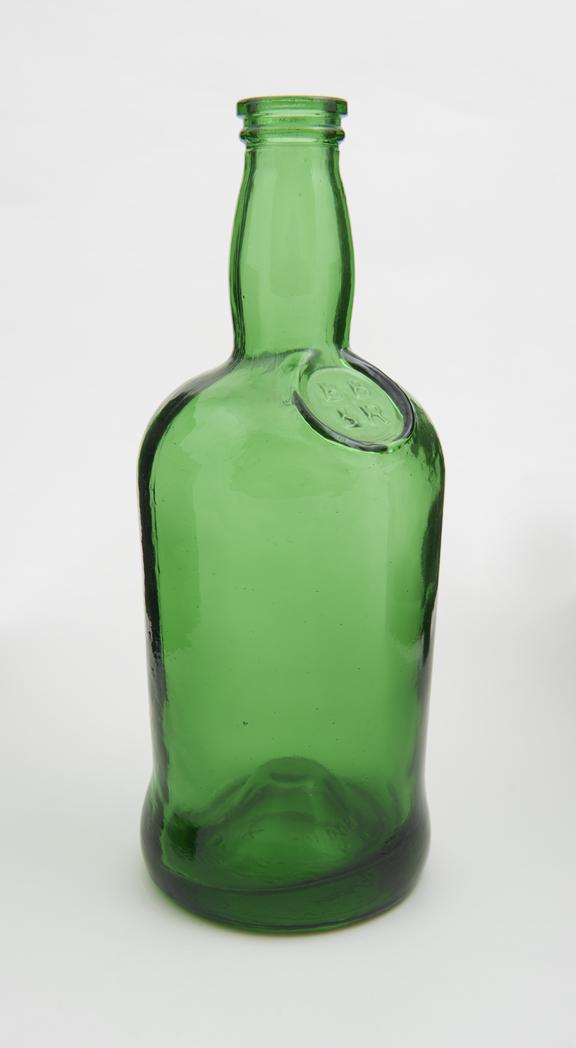 Sample glass bottle made by the Lynch 10 semi-automatic