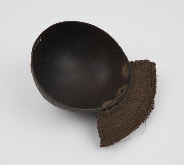 Half coconut bowl or potion cup, hemispherical