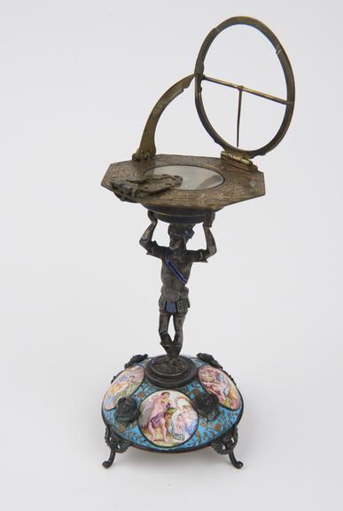 Universal Augsburg type equinoctial sundial