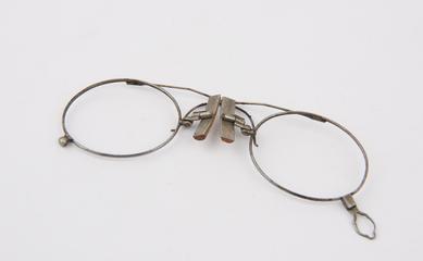 Horizontal "Revluc" adjusting clip eyeglass frames