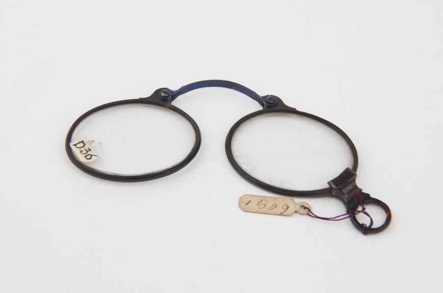 Doyuble Eye Glasses (c.1870-80), tortoiseshell, spring bridge