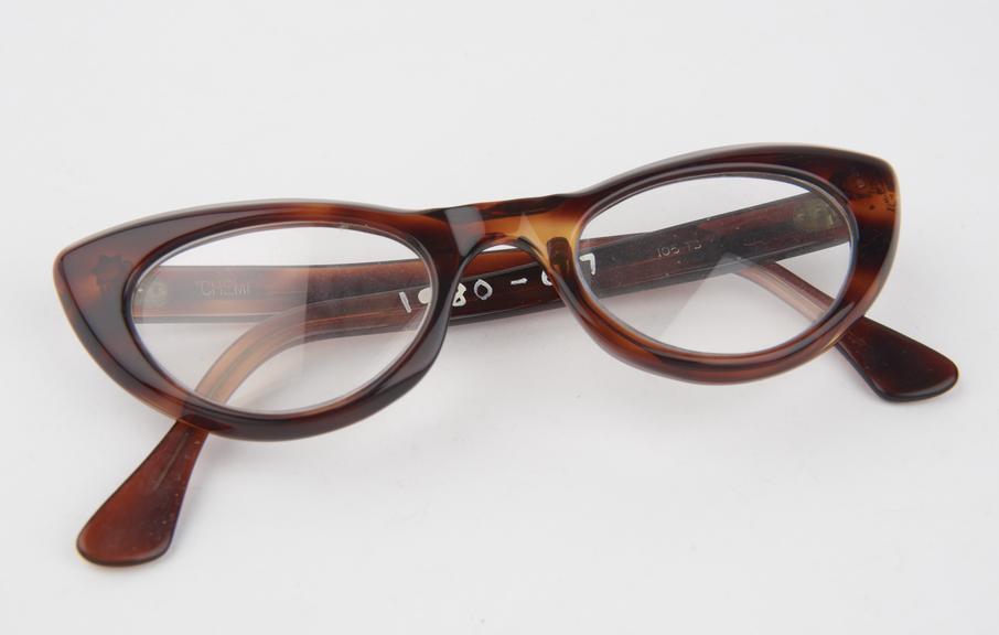 Pair of 'Chemi' model, spectacles, female design