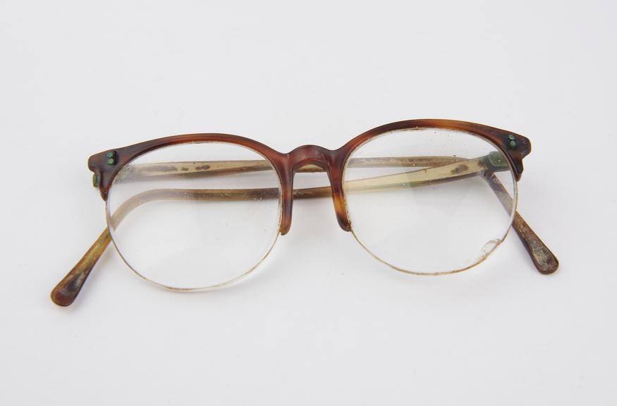 Pair of bifocal spectacles, dispensed by Theodore Hamblin