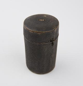 Case for one draw tube opera glass