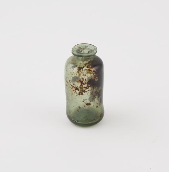 Green glass bottle, European, 17th to 18th centuries