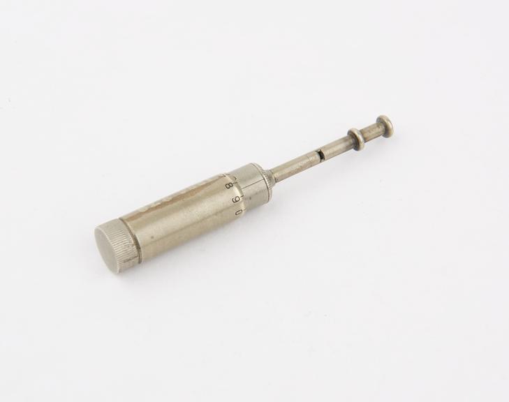 Adjustable whistle in nickel silver