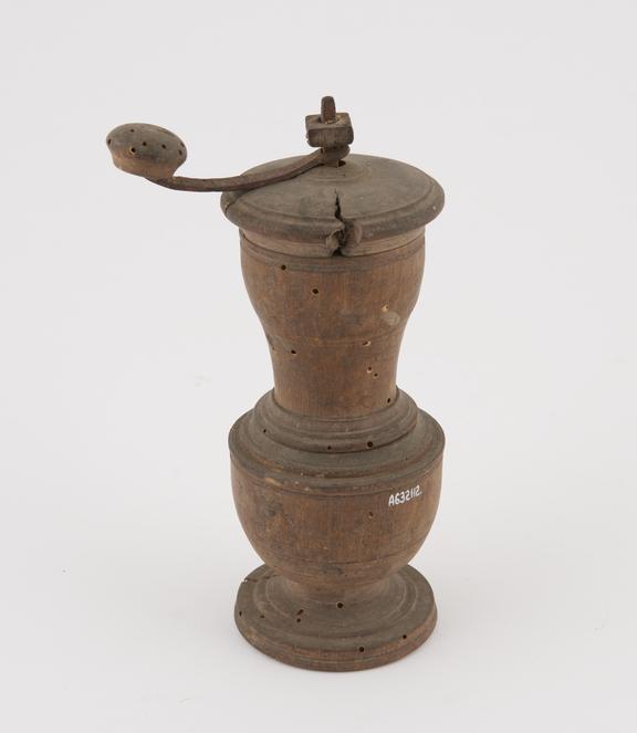 Vertical - axis spice mill, European, 18th-19th century