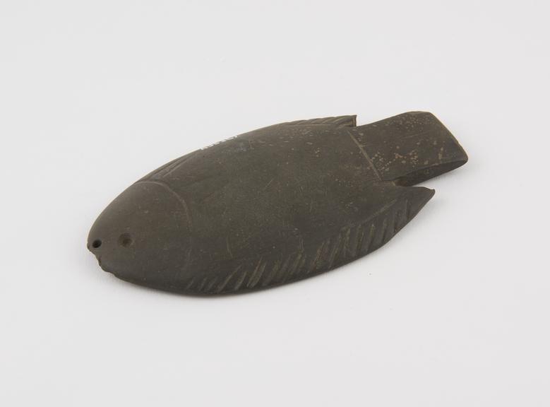 Kohl-grinding palette in shape of fish, date unknown