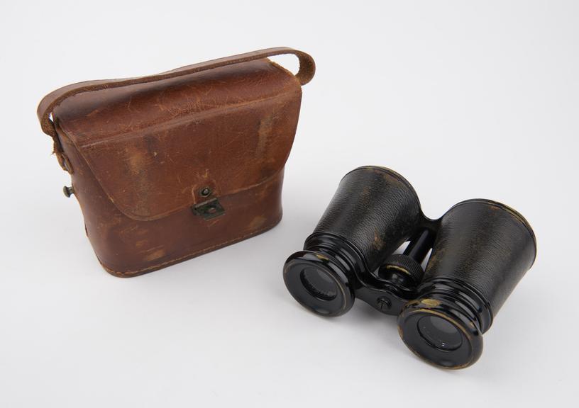 Pocket Binoculars cycliste' with leather case, Iris, Paris