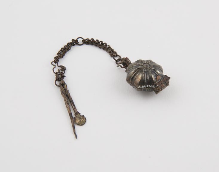 Silver vinaigrette, octagonal