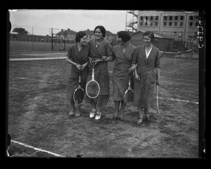 Glass plate negative by Edward Malandine for the Daily Herald