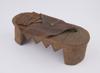 Wooden pattern with elaborately carved sole