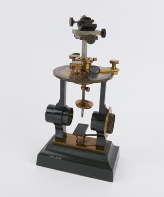 Groth's universal apparatus - vertical polariscope