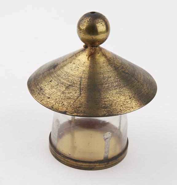 Gold-leaf electroscope with large brass shade