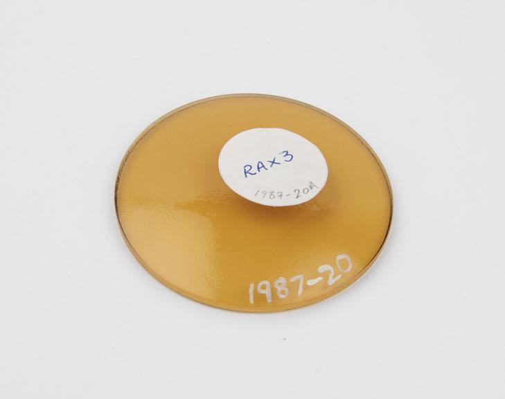 Ophthalmic lens blank in Reactolite Rapide photochromic glass