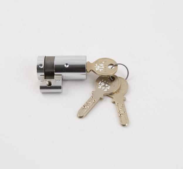 Kaba KW 1519 cylinder lock with keys, 1972