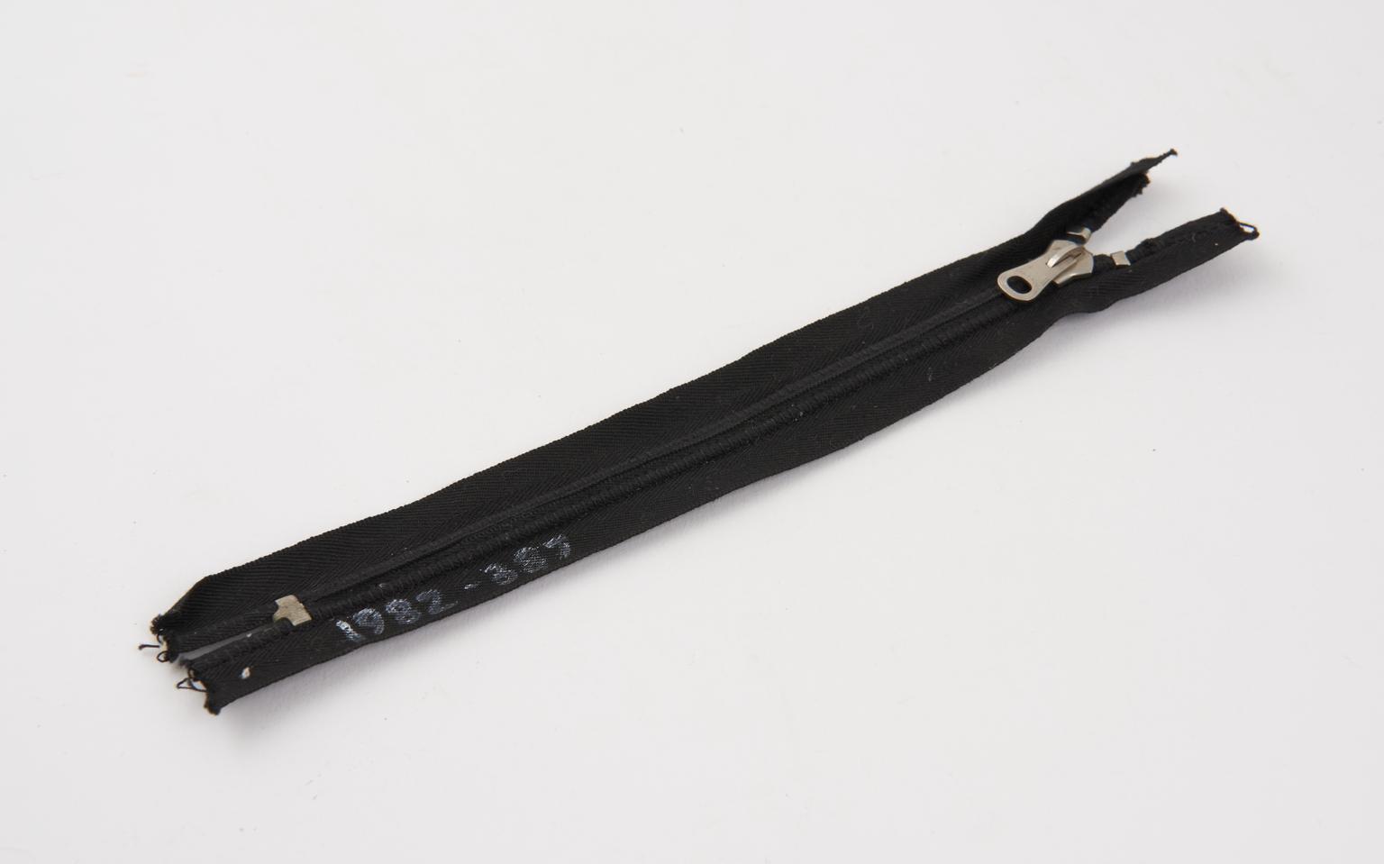 Zip fastener, Czechoslovakia, KOH-I-NOOR, c.1933