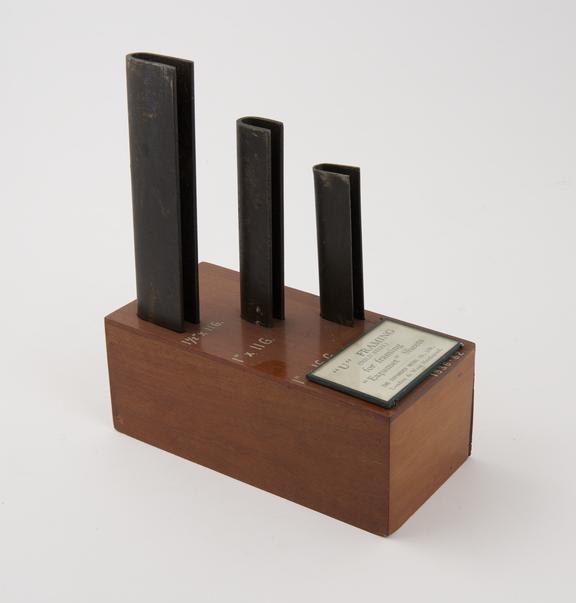Three samples of U framing | Science Museum Group Collection